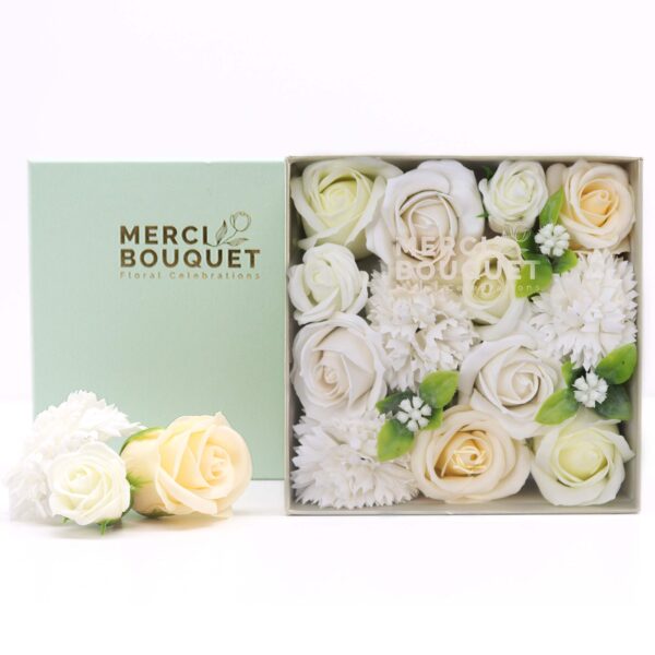 Boîte Carrée - Bénédictions de Mariage - Blanc & Ivoire- Vendu par 1 – Image 3
