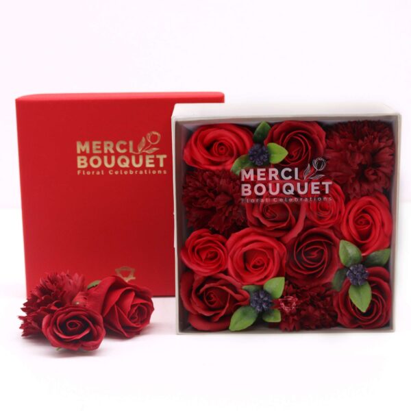 Boîte Carrée - Roses Rouges Classiques- Vendu par 1 – Image 3