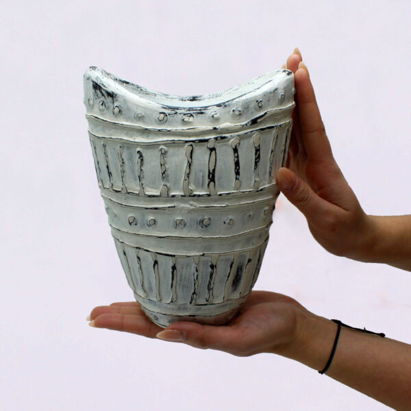 Vase en Forme de Col Large - Crème 22cm- Vendu par 1 – Image 3