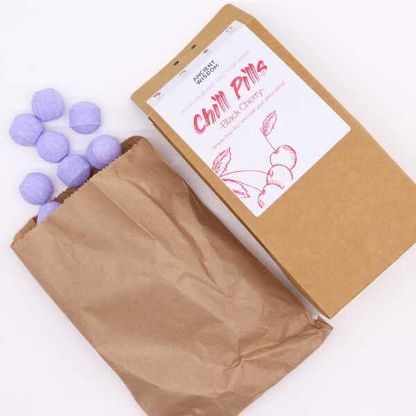 Chill Pills Coffret Cadeau 350g - Cerise Noire- Vendu par 1 – Image 2