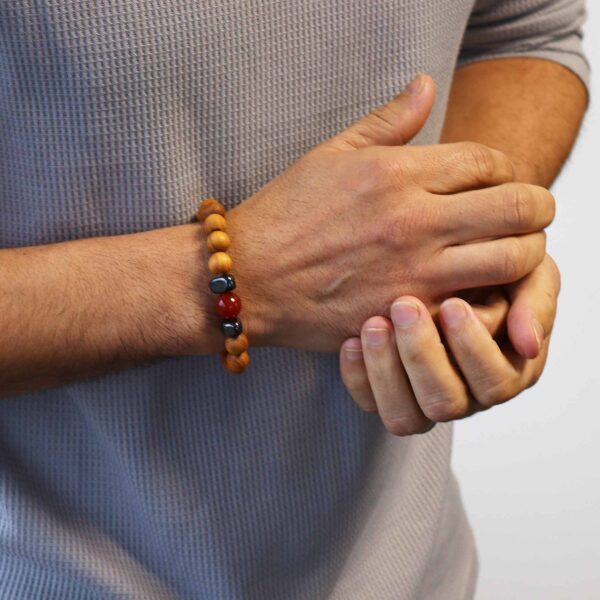 Bracelet chakra racine de cèdre avec jaspe rouge- Vendu par 1 – Image 3