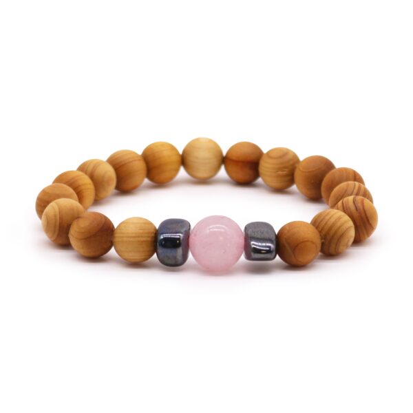 Bracelet chakra coeur en bois de cèdre avec quartz rose- Vendu par 1