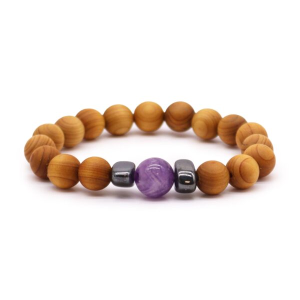Bracelet chakra du troisième il en bois de cèdre avec améthyste- Vendu par 1