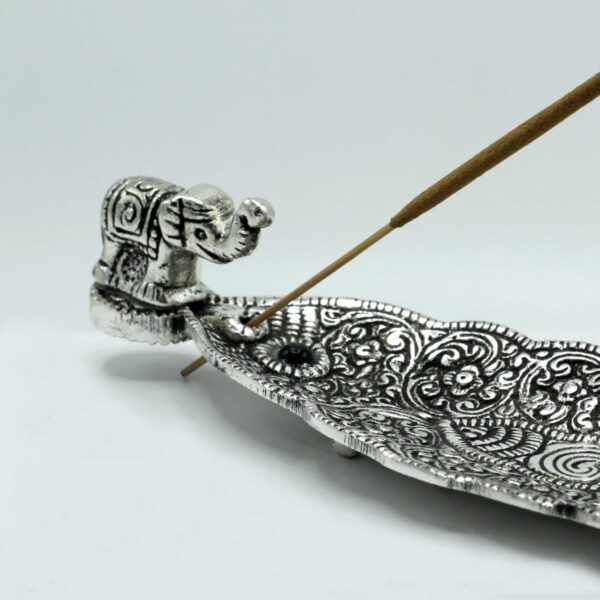 Porte-encens long éléphant en aluminium poli 20 cm- Vendu par 1 – Image 3