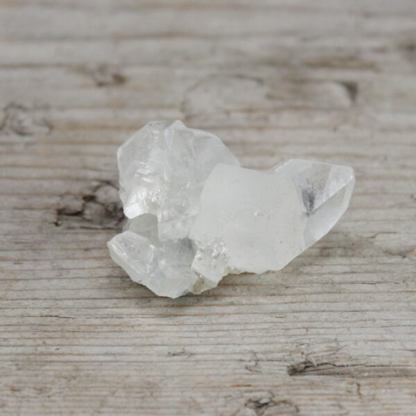 Amas d'appophylite blanche 20-30mm- Vendu par 6 – Image 2