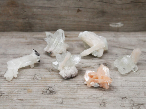 Combinaison Stilbite avec Appophylite 20-30mm- Vendu par 6 – Image 2