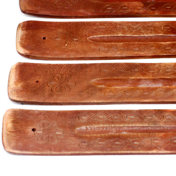 Cendrier en bois de manguier sculpté 10"- Vendu par 1 – Image 3