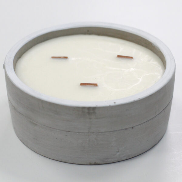 Grande bougie de soja en béton - Patchouli et Ambre foncé- Vendu par 1 – Image 2