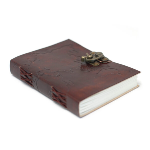 Carnet Carte du monde et coutures en cuir (18x13 cm)- Vendu par 1