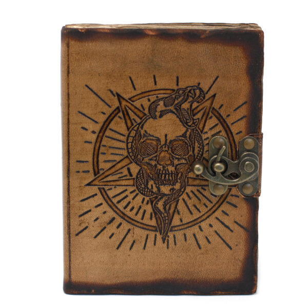 Carnet Pentagone et Crâne en Cuir avec Détails de Brûlures (18x13 cm)- Vendu par 1 – Image 3