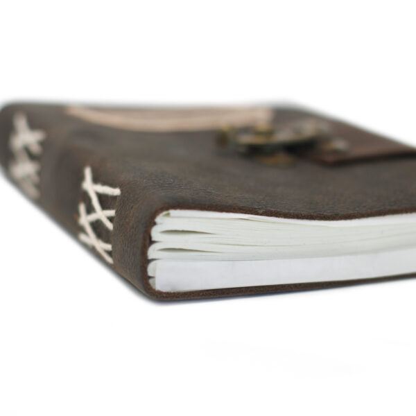 Carnet Confessions en cuir noir avec serrure (18x13 cm)- Vendu par 1 – Image 3
