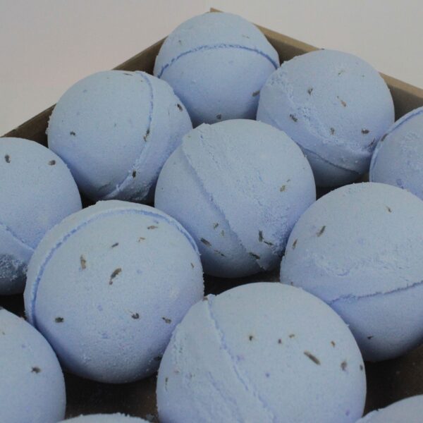 Bombe de bain à la lavande et aux graines- Vendu par 16 – Image 3