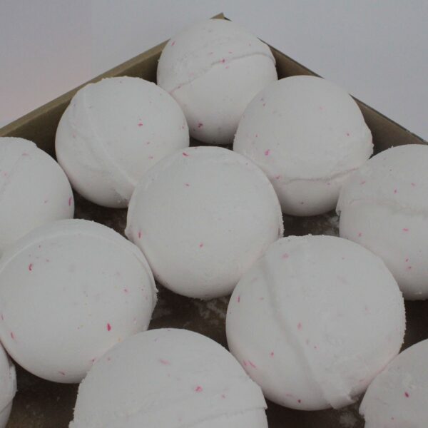 Bombes de bain de rêve à la noix de coco- Vendu par 16 – Image 2