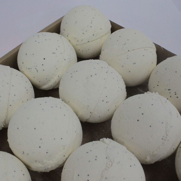 Bombe de bain Simply Vanille- Vendu par 16 – Image 3