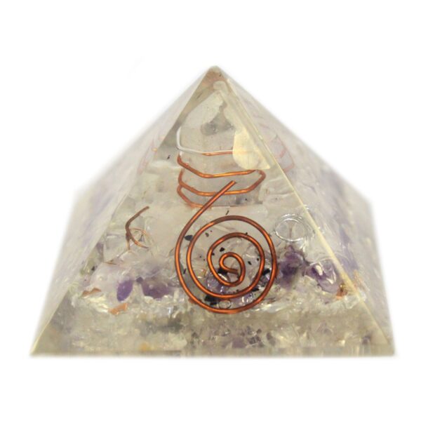 Pyramide Orgonite Med 55mm Gemchips et Cuivre- Vendu par 1