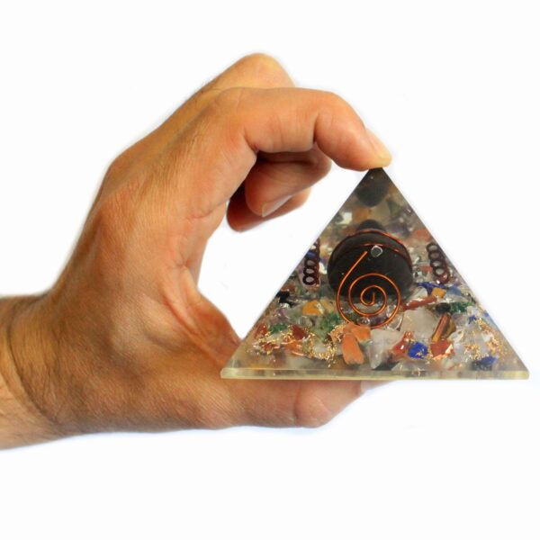 Pyramide d'orgonite Med 60 mm Gemchips. Cuivre. Tortue- Vendu par 1 – Image 2