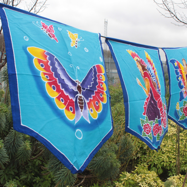 Cinq drapeaux - Papillon et Ange- Vendu par 1