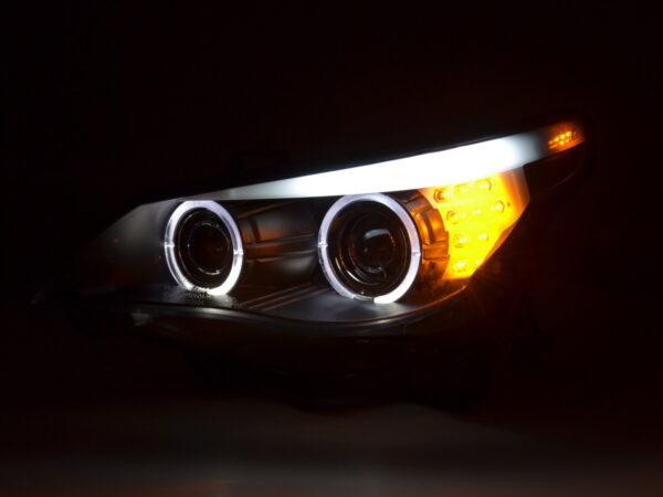 Phares Xenon Angel Eyes LED BMW Série 5 E60 / E61 03-04 noir pour conduite à droite - – Image 4