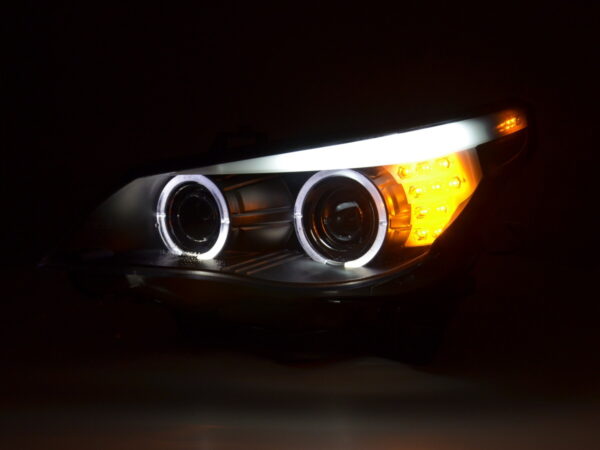 Phares Xenon Angel Eyes LED BMW 5er E60 / E61 05-08 noir pour conduite à droite - – Image 4