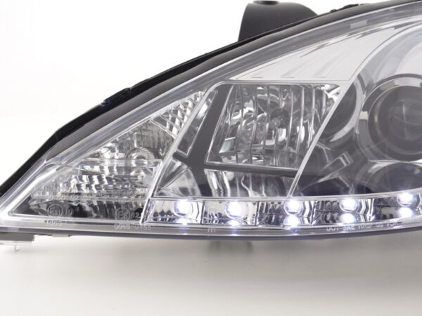 Phare Daylight à LED DRL look Ford Focus 3/4/5 portes. 01-04 chrome pour véhicules avec direction à droite - – Image 4