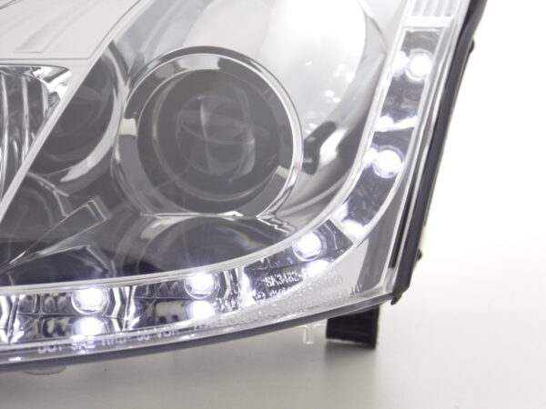 Phare Daylight à LED DRL look Ford Focus 3/4/5 portes. 01-04 chrome pour véhicules avec direction à droite - – Image 5
