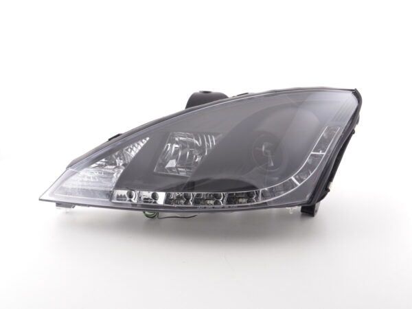 Phare Daylight à LED DRL look Ford Focus 3/4/5 portes. 01-04 noir pour véhicules avec direction à droite - – Image 3