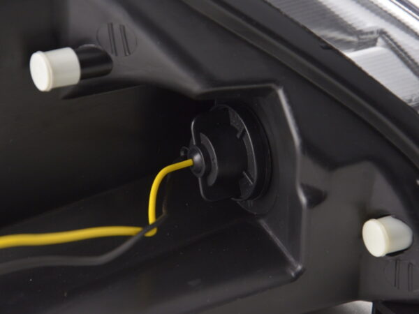 Phare Daylight à LED DRL look Ford Focus 4/5 portes. 05-08 chrome pour véhicules avec direction à droite - – Image 7