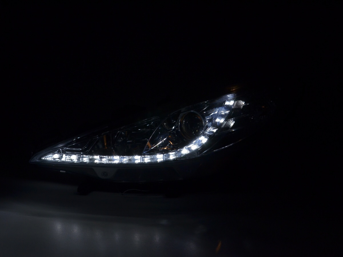 Phare Daylight LED Feux de jour LED Peugeot 207 06- chrome pour conduite à droite - – Image 2
