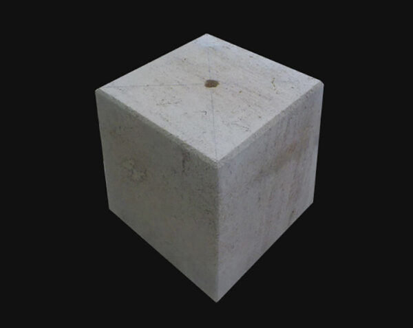 Dés de poteaux en pierre  - VENDU PAR 12 -  Ampilly Tigré  Finition Vieilli  -  PETIT (20 x 20 x h 19 cm)  -  Percement Ø 20 mm