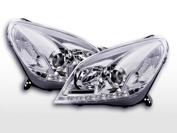 Phare Daylight LED DRL look Opel Astra H 04-10 chromé pour véhicules avec direction à droite -