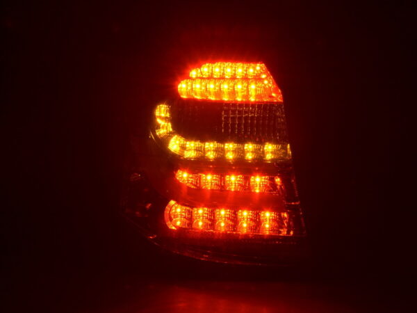 Jeu de feux arrière à LED BMW Série 1 E87 / E81 3/5 portes. 04-06 noir - – Image 5