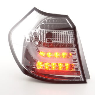 Jeu de feux arrière à LED BMW Série 1 E87 / E81 3/5 portes. 04-07 chromé -