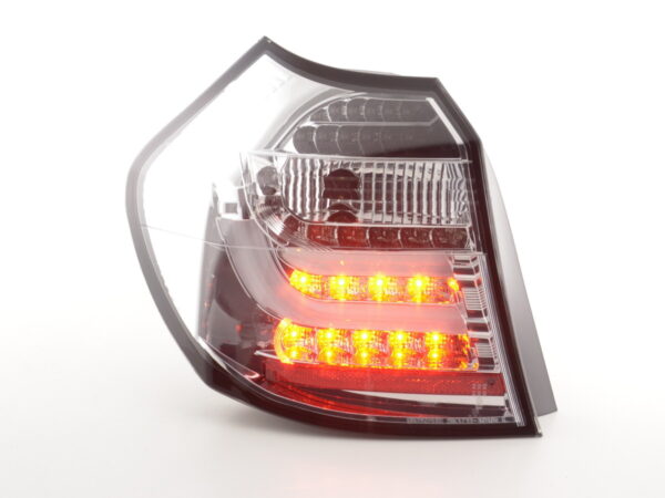 Jeu de feux arrière à LED BMW Série 1 E87 / E81 3/5 portes. 04-07 chromé -