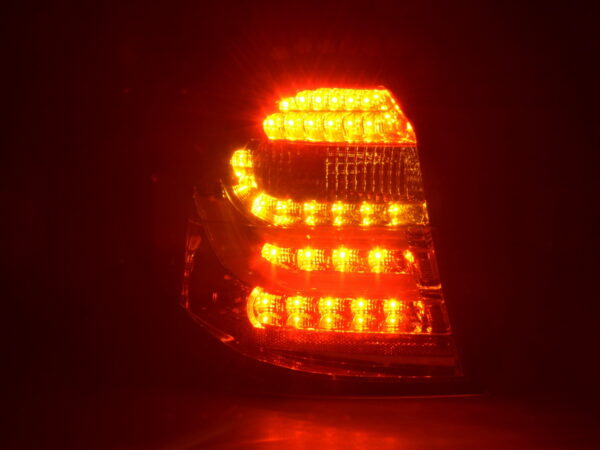 Jeu de feux arrière à LED BMW Série 1 E87 / E81 3/5 portes. 04-07 chromé - – Image 5
