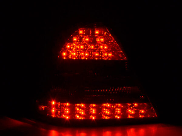 Kit feux arrière LED Mercedes Classe C W203 Limo 05-07 rouge / noir - – Image 4