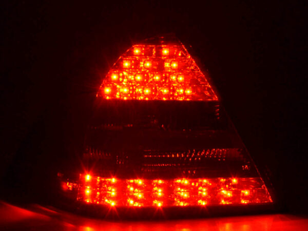 Kit feux arrière LED Mercedes Classe C W203 Limo 05-07 rouge / noir - – Image 5