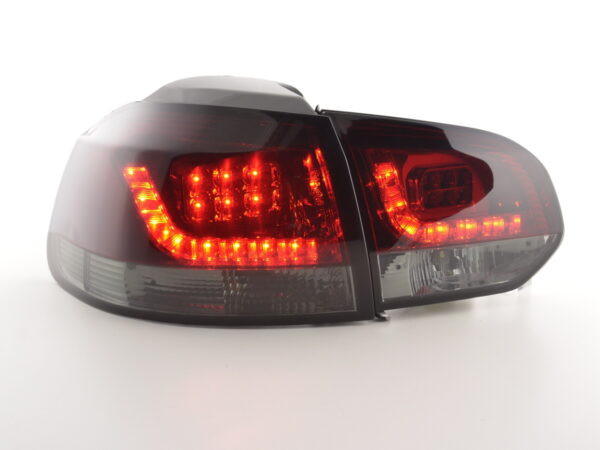 Kit feux arrières à LED VW Golf 6 type 1K 2008-2012 rouge / noir pour conduite à droite -