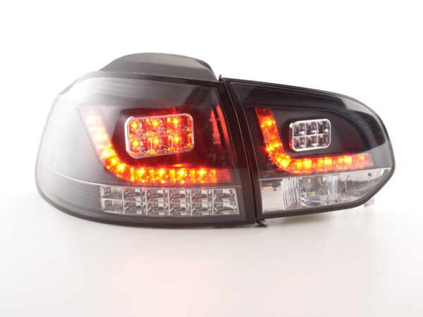 Kit feux arrières LED VW Golf 6 type 1K 2008-2012 noir avec clignotants LED pour conduite à droite -