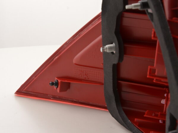 Pièces d'usure feu arrière droit VW Golf 5 - – Image 5