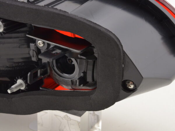 Pièces d'usure feu arrière droit VW Golf 7 à partir de 2012 rouge / noir - – Image 7