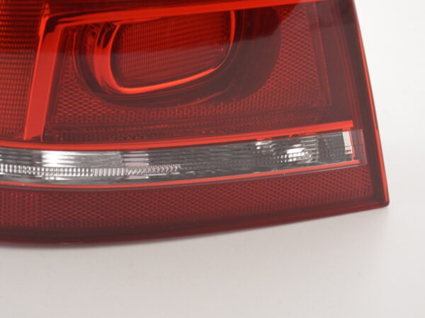 Pièces détachées feu arrière gauche VW Passat 3C Sedan 2010- rouge / clair - – Image 3