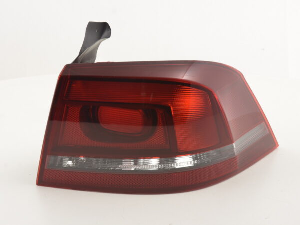 Pièces d'usure feu arrière droit VW Passat 3C Limo 10-14 noir -