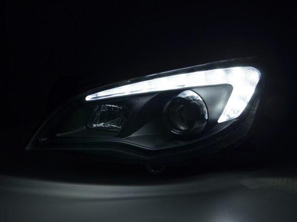 Phare avant Opel Astra J 5 portes 2009-2012 noir modèle asiatique - – Image 2