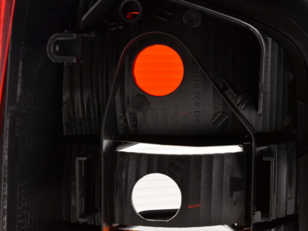 Pièces d'usure feu arrière droit VW T5 03 - – Image 6