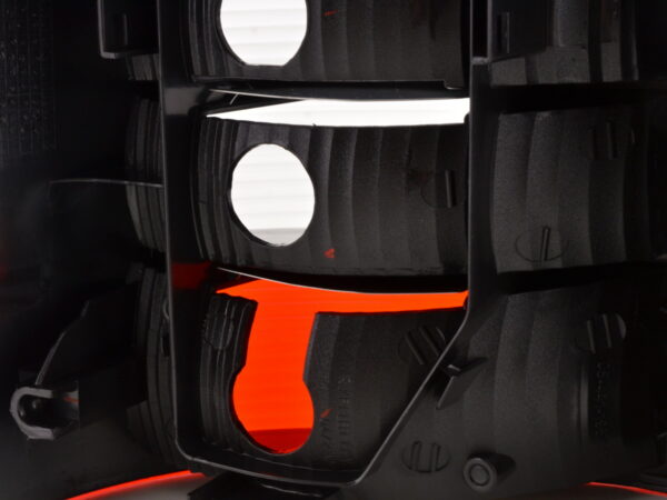 Pièces d'usure feu arrière droit VW T5 03 - – Image 7