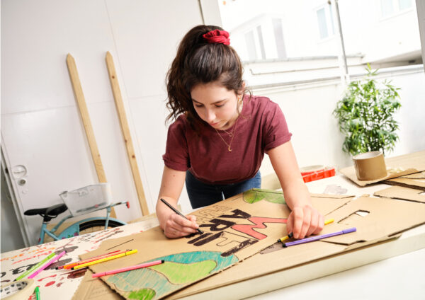 STABILO Pen 68 - jaune clair - Carton de 10 pièces – Image 3