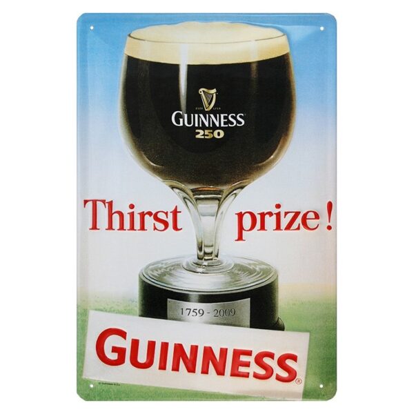Plaque métal publicitaire 20x30cm bombée en relief : GUINNESS 250