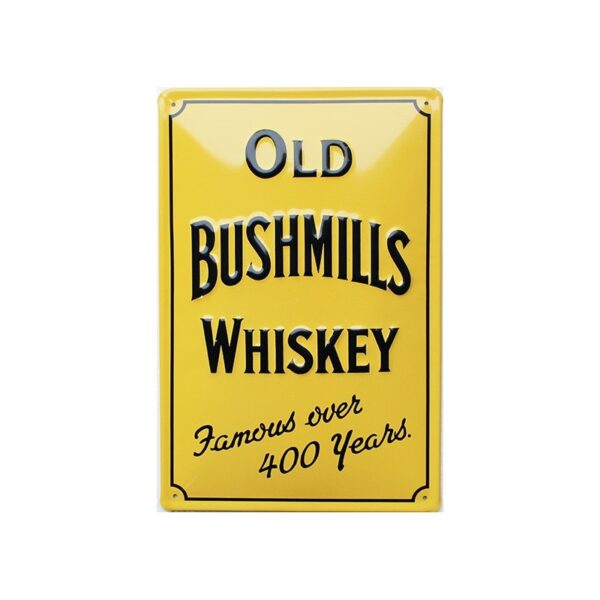 Plaque métal publicitaire 20x30 cm bombée en relief : Old Bushmills Whiskey (A)