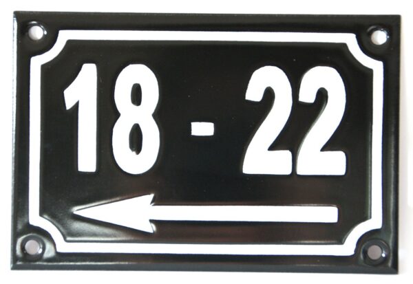 Numéro de rue émaillé 10 x 15 cm noir - Numéro 18 - 22 avec flèche – Image 2