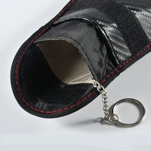 PRESENTOIR DE 12 POCHETTES ANTI ONDES POUR CLEFS DE VOITURE – Image 2